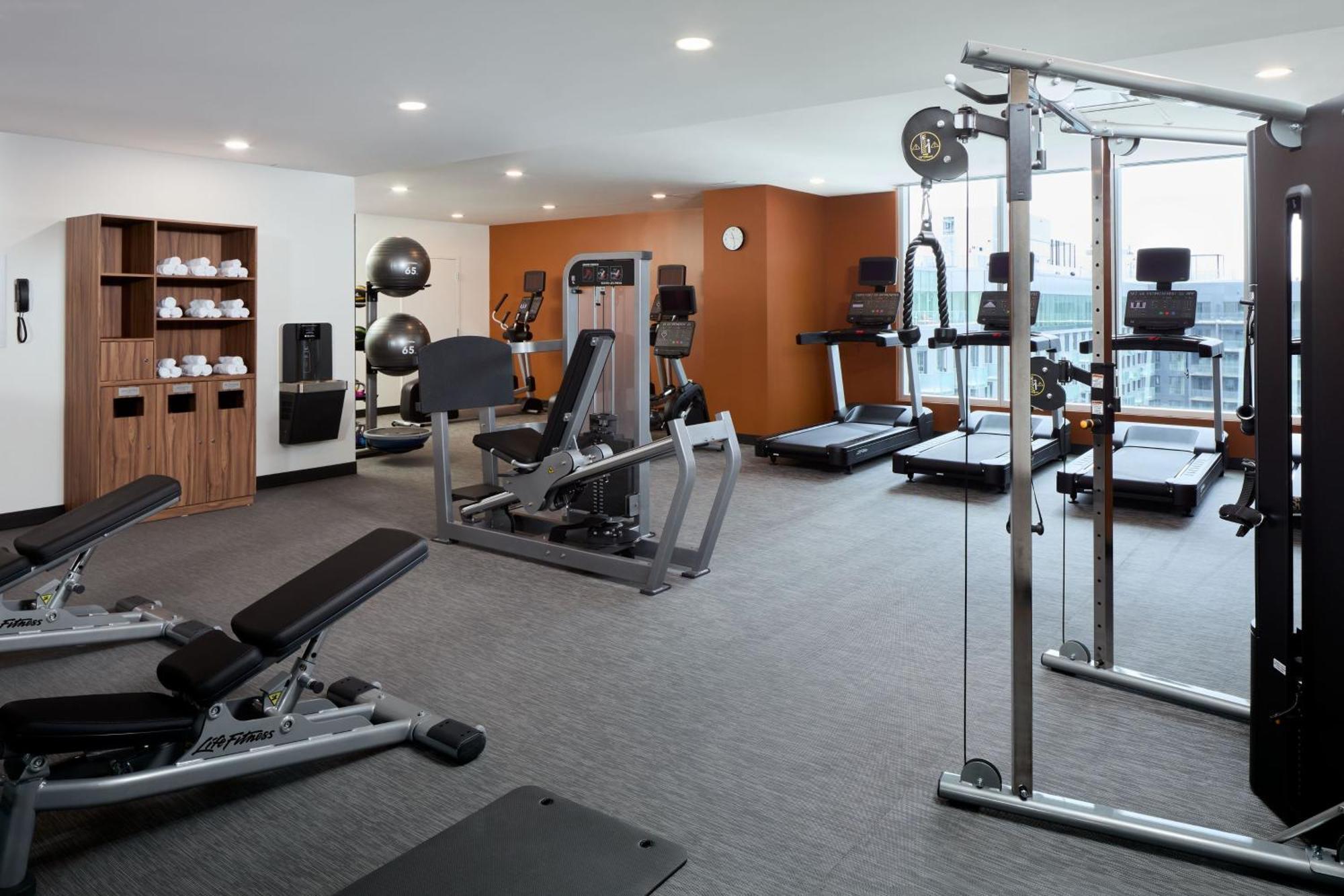 Courtyard By Marriott Montreal Laval Hotel Kültér fotó