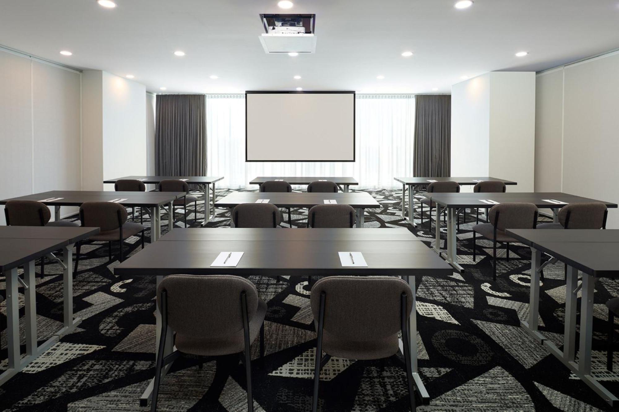 Courtyard By Marriott Montreal Laval Hotel Kültér fotó