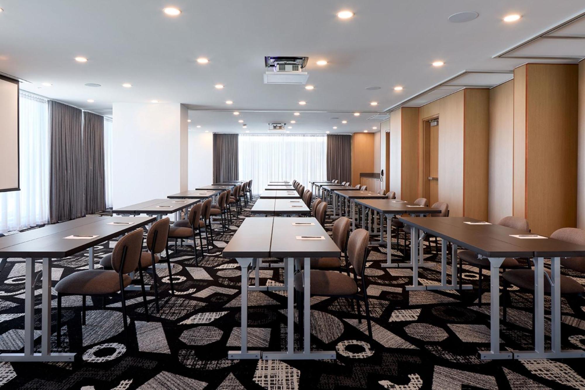 Courtyard By Marriott Montreal Laval Hotel Kültér fotó